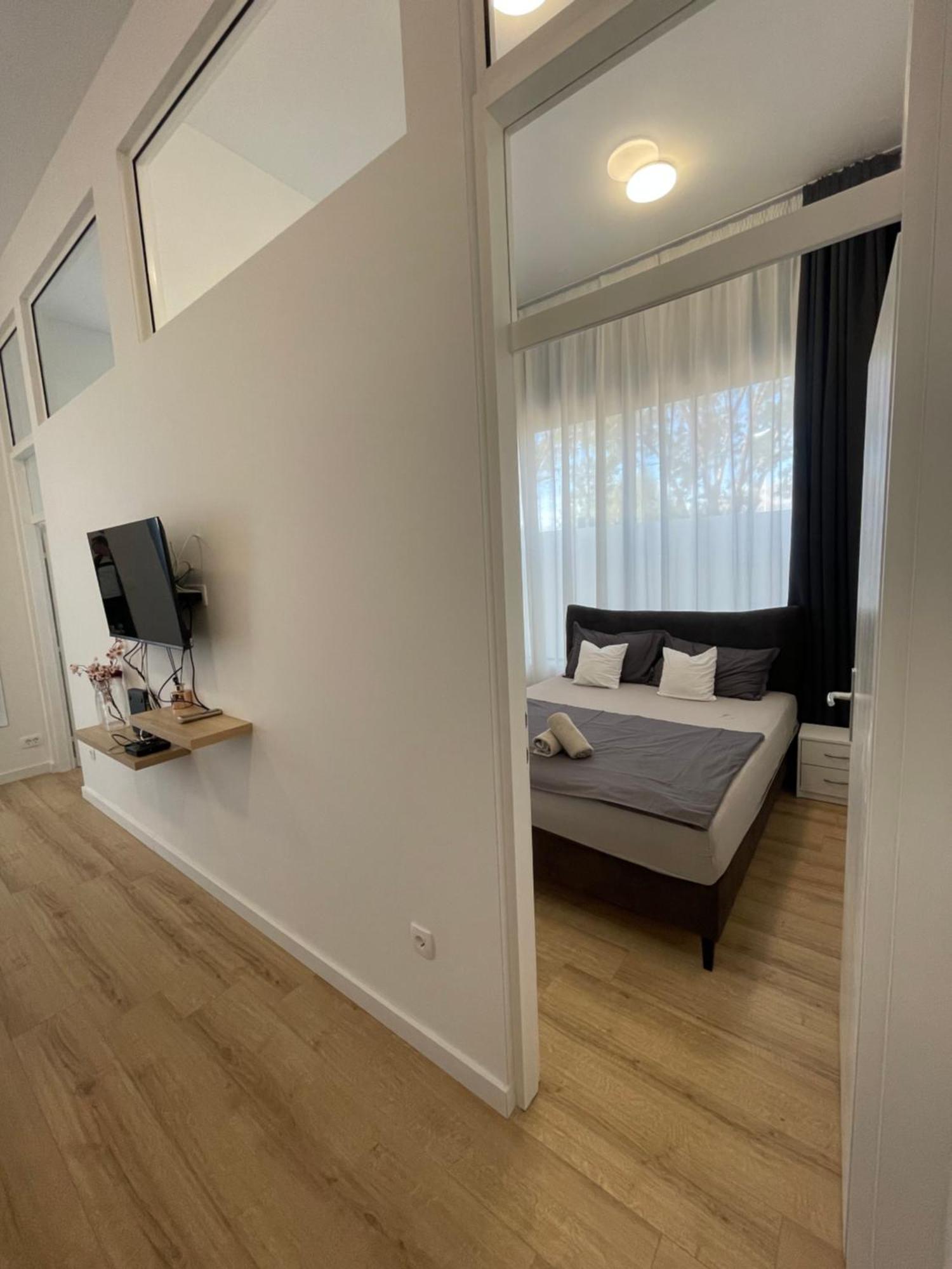Appartement Two Bedroom N *
